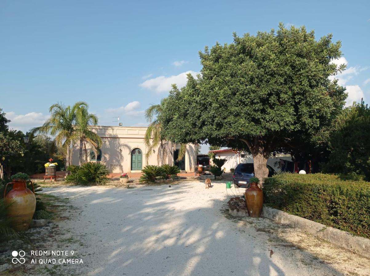 B&B Le Carrube Sava Luaran gambar